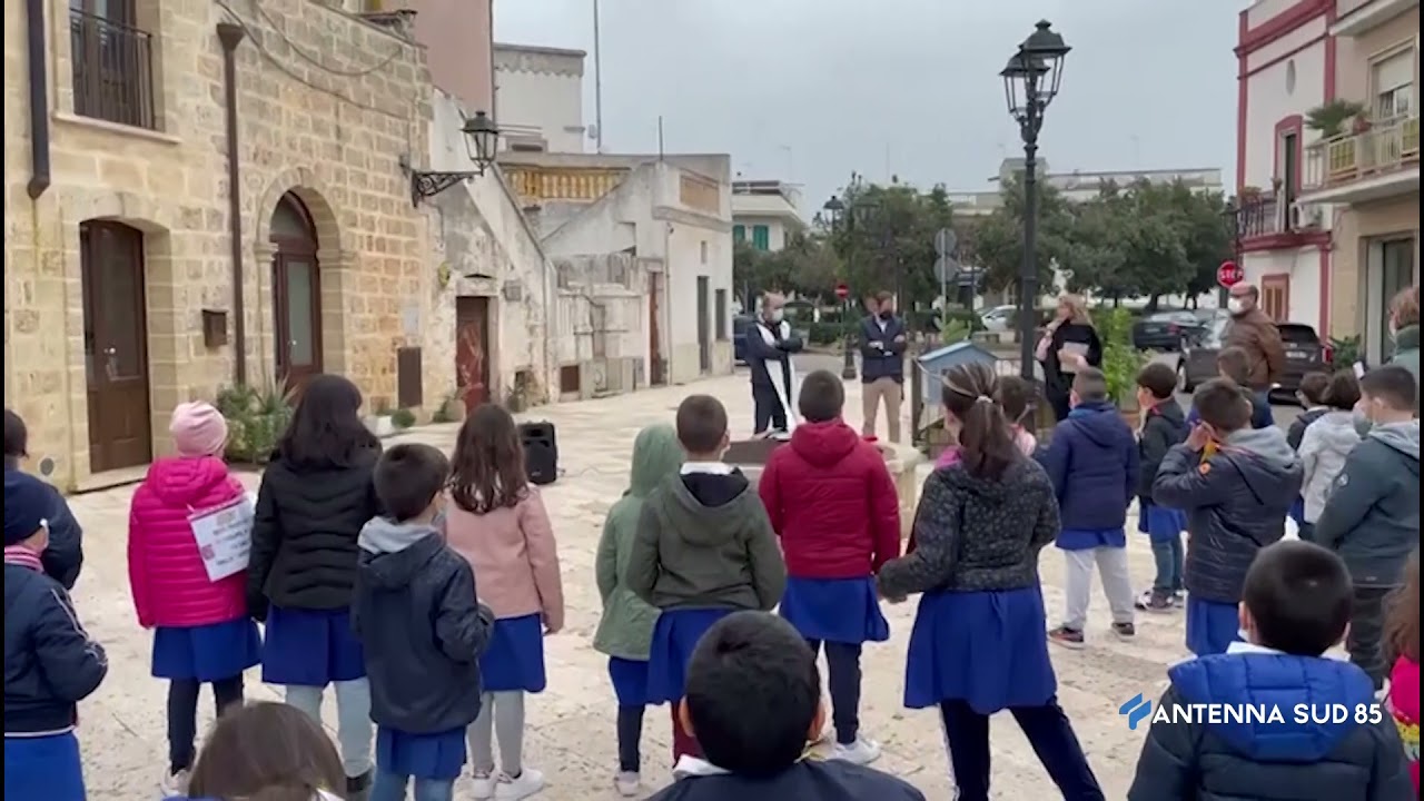 06 Novembre 2021   Corsano LE   inaugurata la casetta della lettura