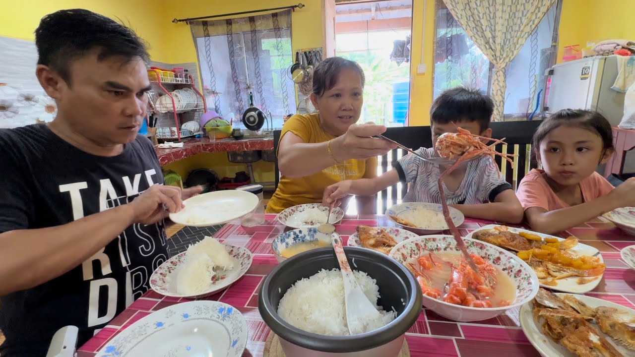 Makan Petang Indai Nyangin Masak // Borak Borak Dengan Nenek // Nanga Tada Kanowit…//