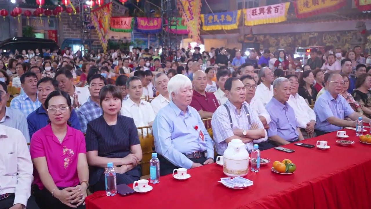 越南胡志明市潮洲義安會館：秀玲，項光榮「經典金曲迎金蛇」演唱會（ 2025 年正月卄七） “Mừng Xuân Ất Ty “( 24/2/2025)