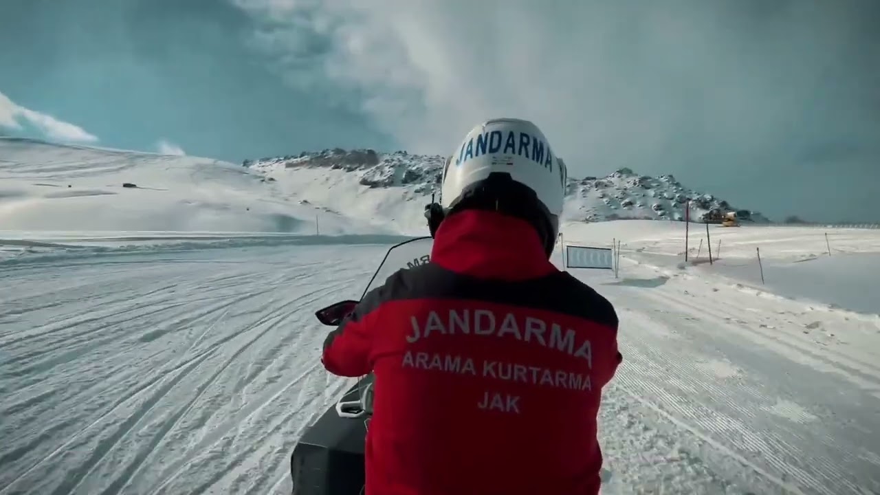 Jandarma Erciyes Kayak Merkezi JAK Timi