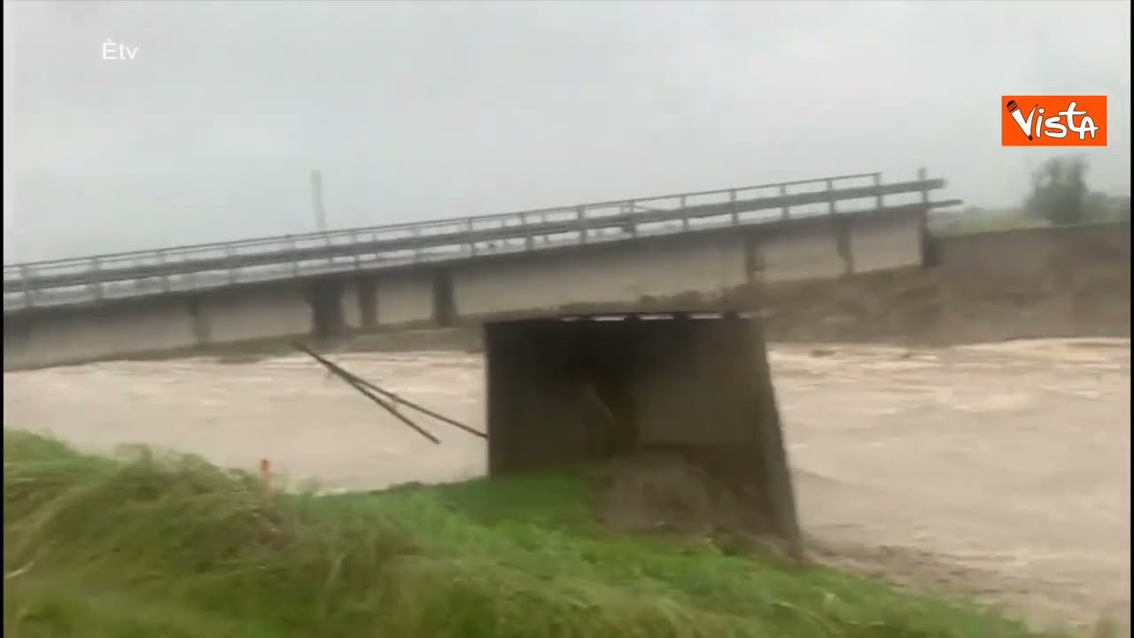 Il fiume Idice esonda e crolla il ponte a Molinella