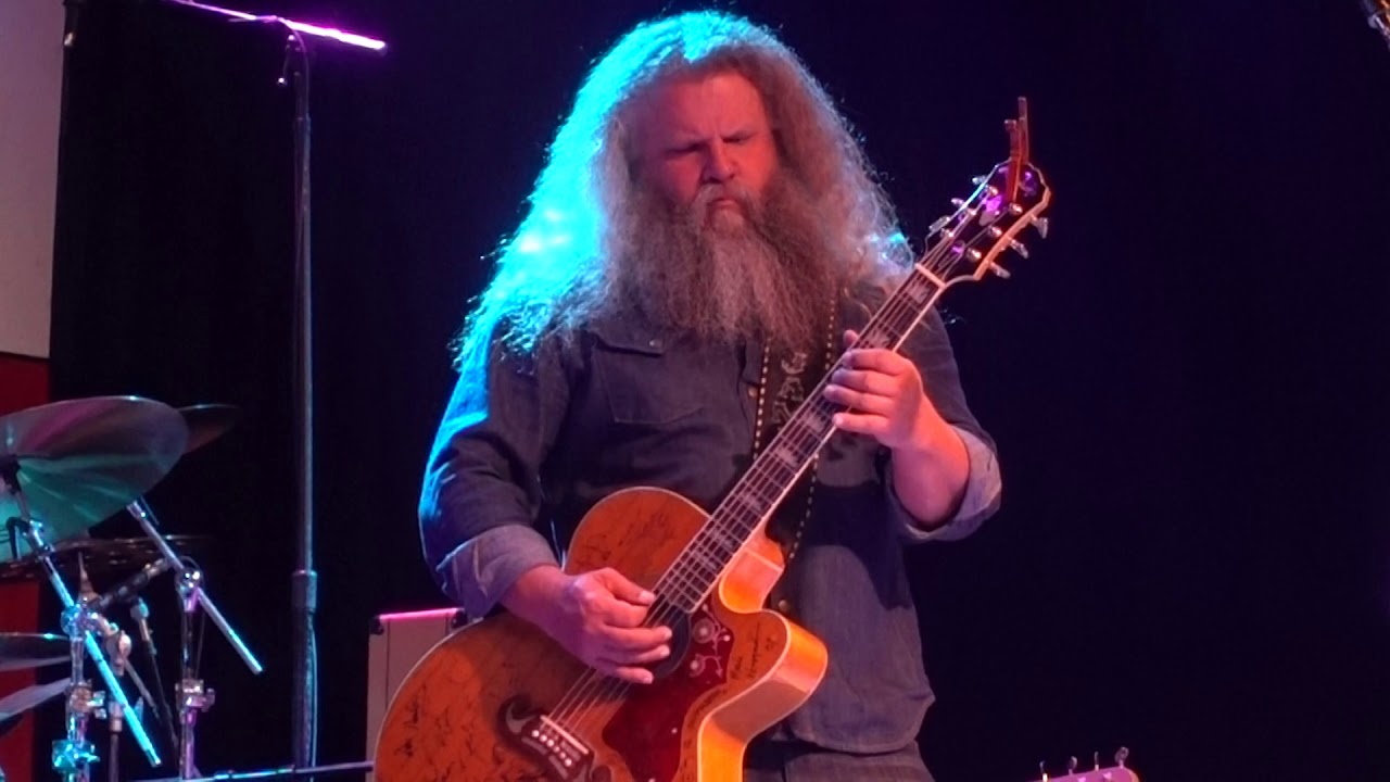 Jamey Johnson Mowin' Down the Roses 11-01-19 Billy Bob's Tex