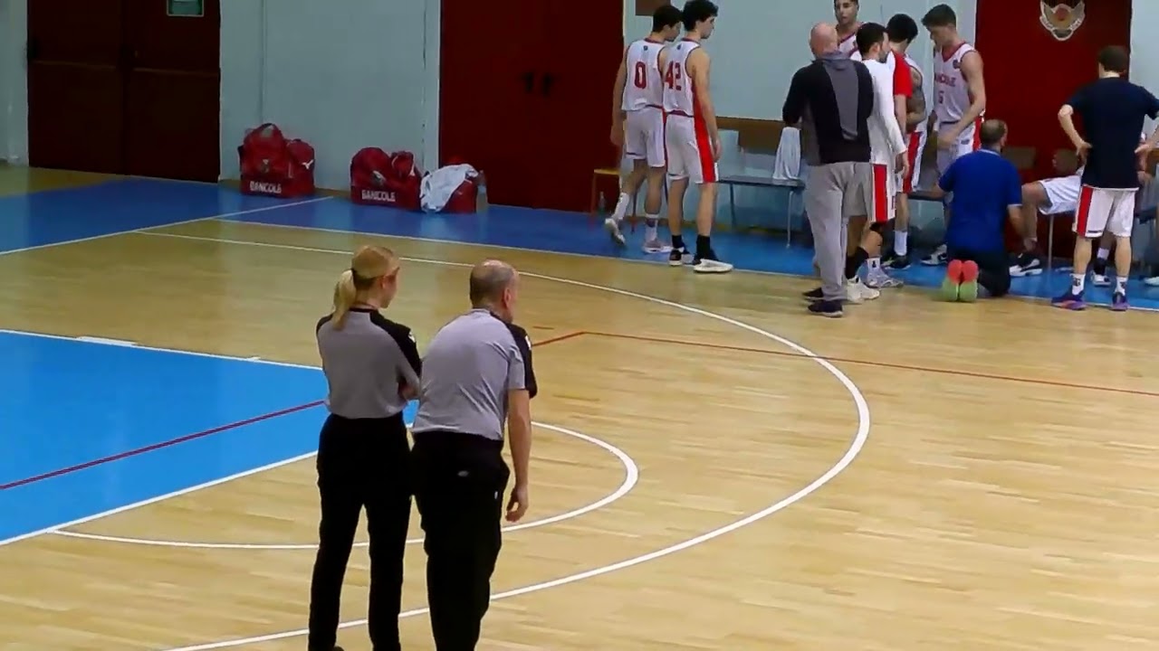 BASKET BANCOLE vs VESPA BASKET