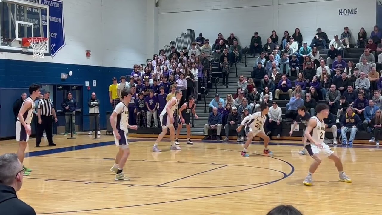 Charlie Marcoullier hits the short pull-up
