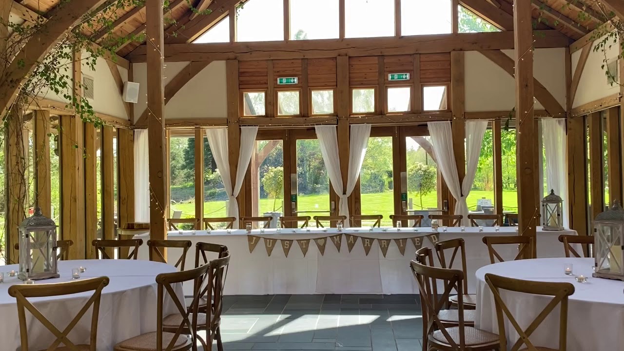 The Oak Tree - Virtual Tour