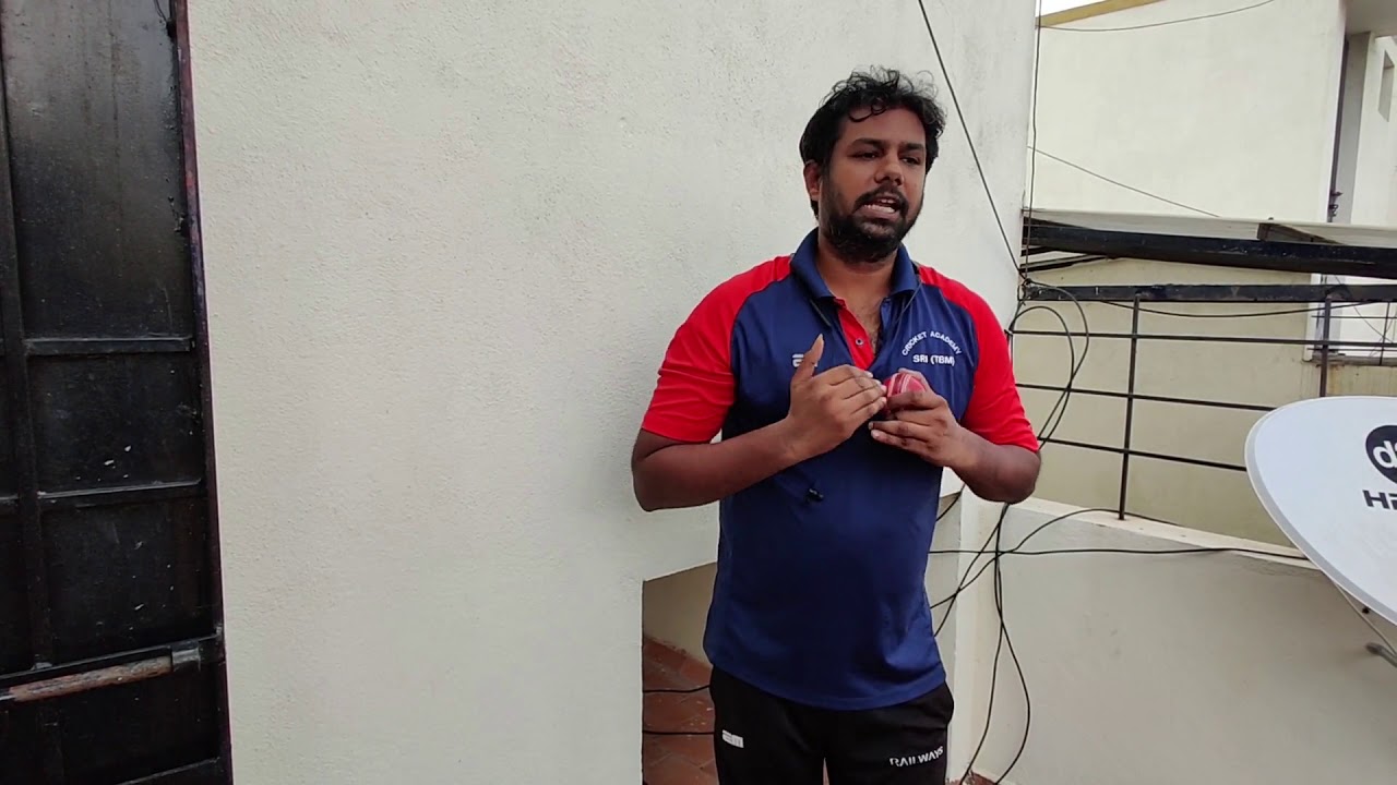 Square Drive Cricket Academy | Differences between 2 piece vs 4 piece balls | Tamil | Eng Subs