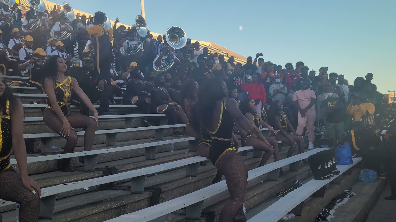 ASU Stingettes (Rain) - JSU Homecoming 2021