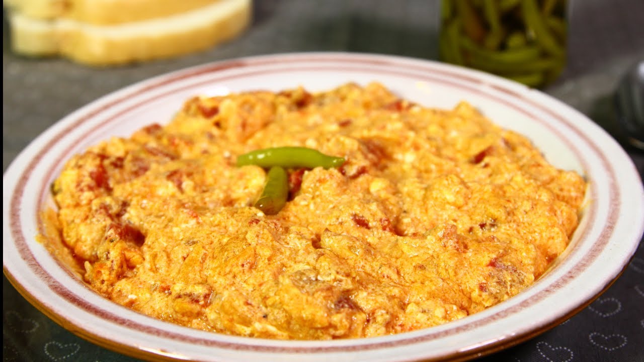 Рагу из красного перца и сыра фета