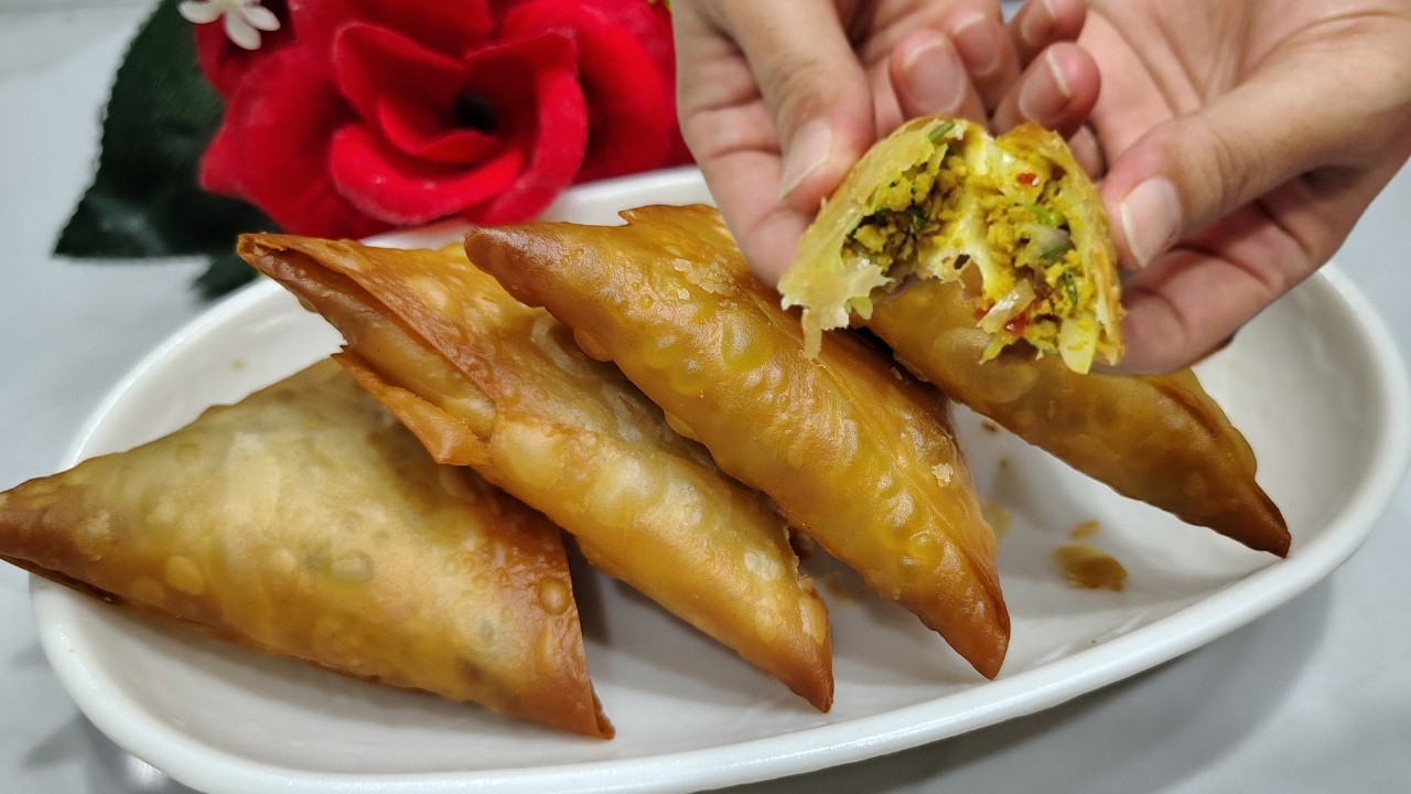 Keema Samosa | Crispy Spicy Keema Samosa Recipe | Ramzan Special Ep- 14 | Bushra’s Yummy Recipe