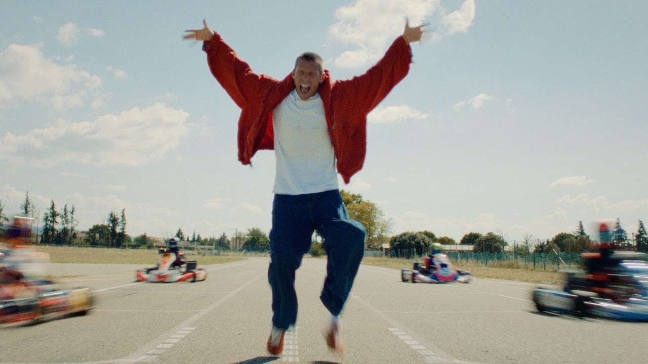Herv&eacute; - Ultra Chelou (Clip Officiel)