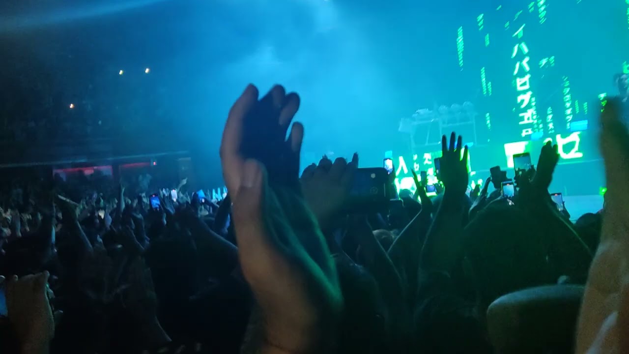 Bring Me The Horizon - Kingslayer (live Santiago 2022)