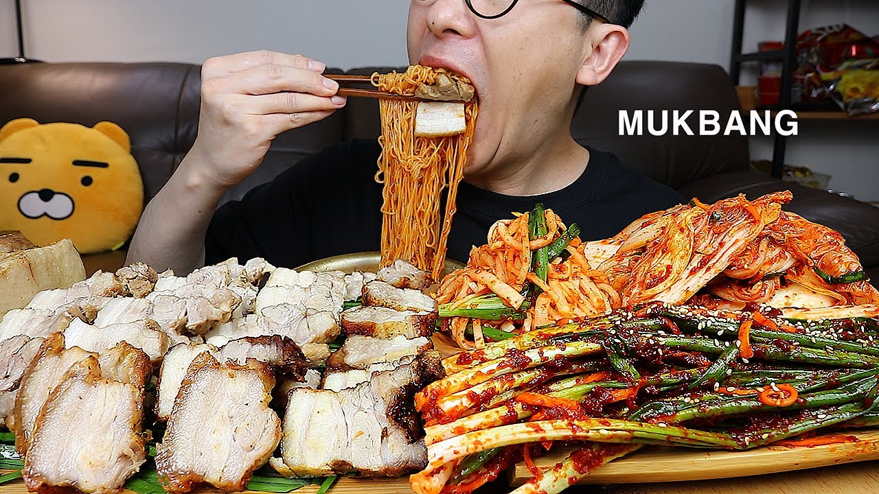 ASMR MUKBANGㅣBoiled pork belly & KIMCHI & Green Onion Kimchi & Radish saladㅣEATING SHOW
