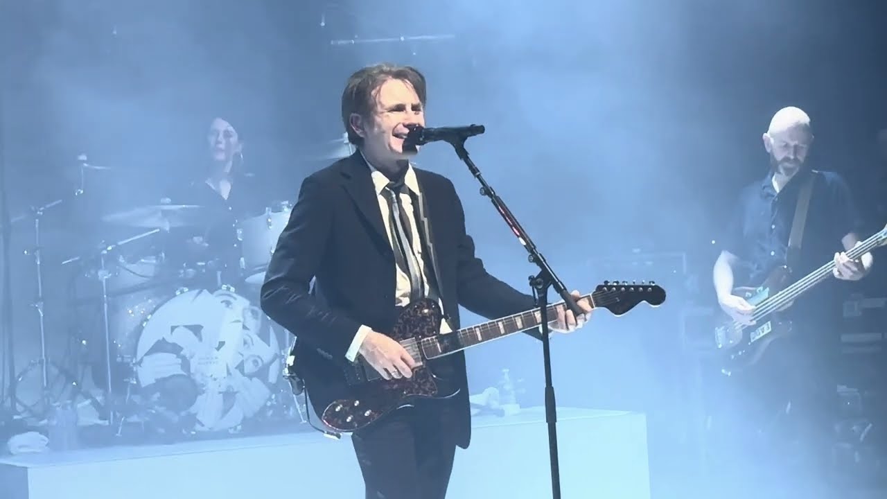 Franz Ferdinand Full Performance live @ Paris - La Cigale - 27/02/2025