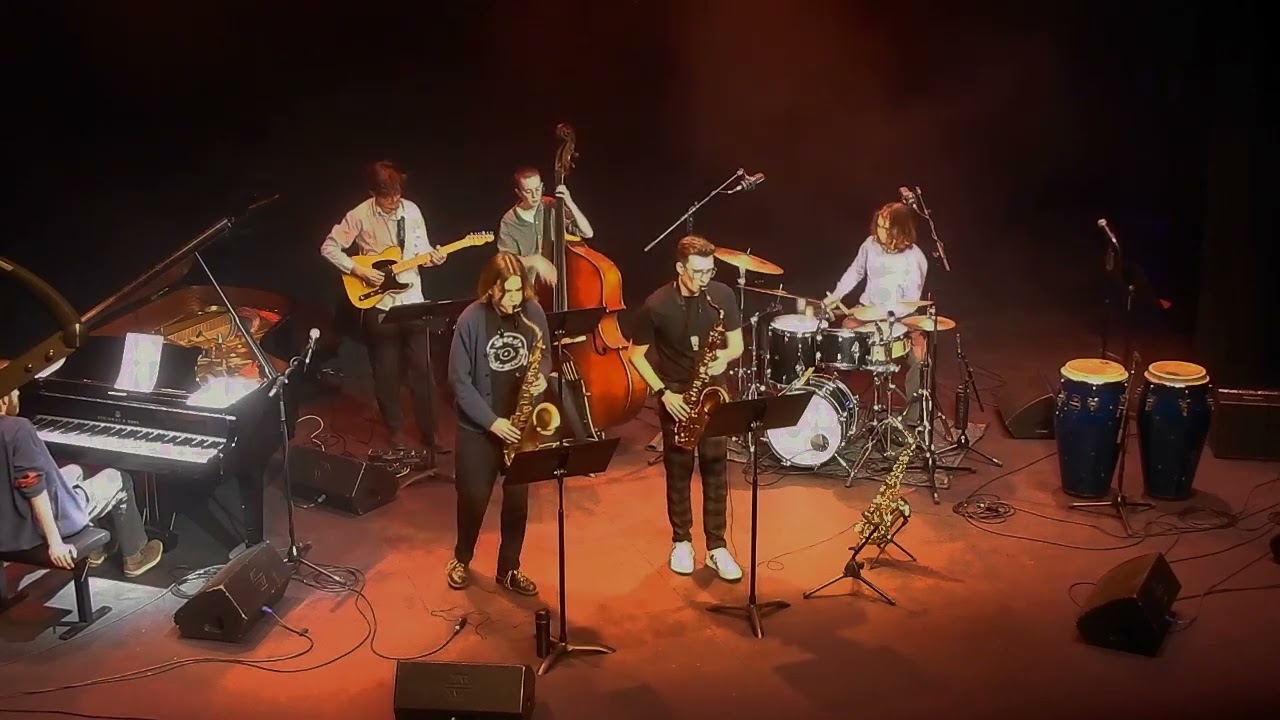 Harbour Sun - Rivers And Lakes (Live)