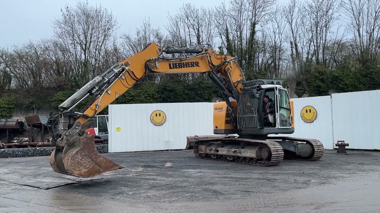 Pelle sur chenilles Liebherr R926 Compact