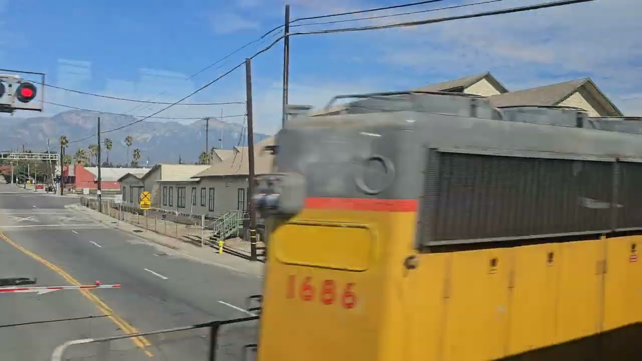 Views From Onboard Metrolink 400 from Los Angeles to Riverside  11/11/2025
