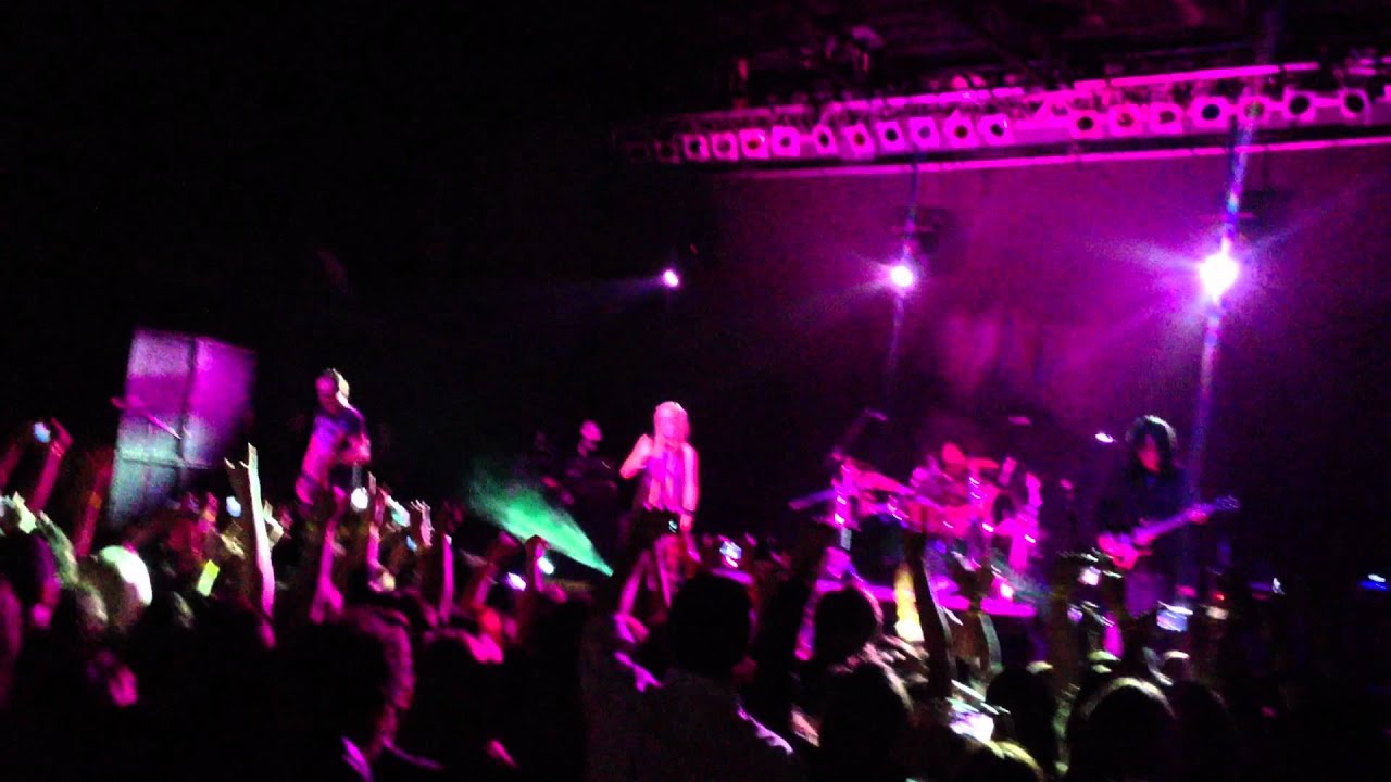 The Pretty Reckless - Just Tonight (live)