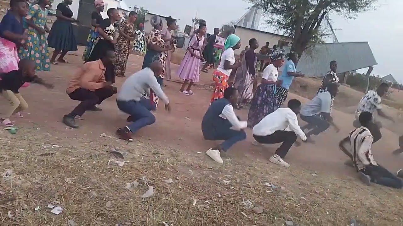 Makomando gospel singers_Matendo_video song  