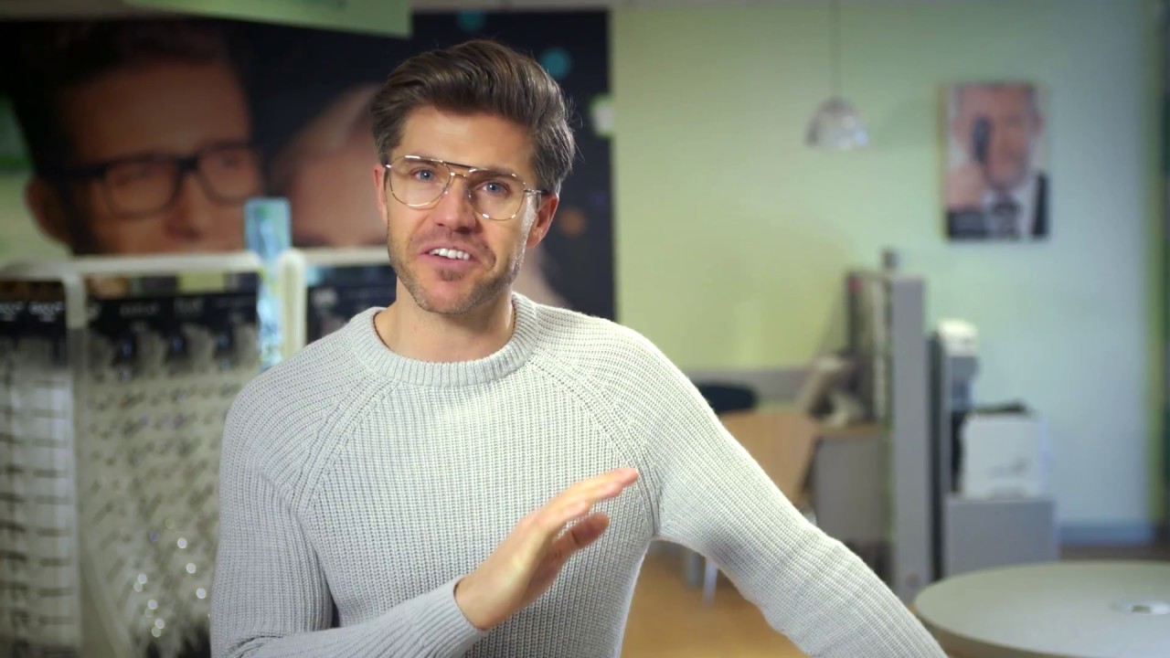 Darren Kennedy Recommends His Favourite Glasses Frames