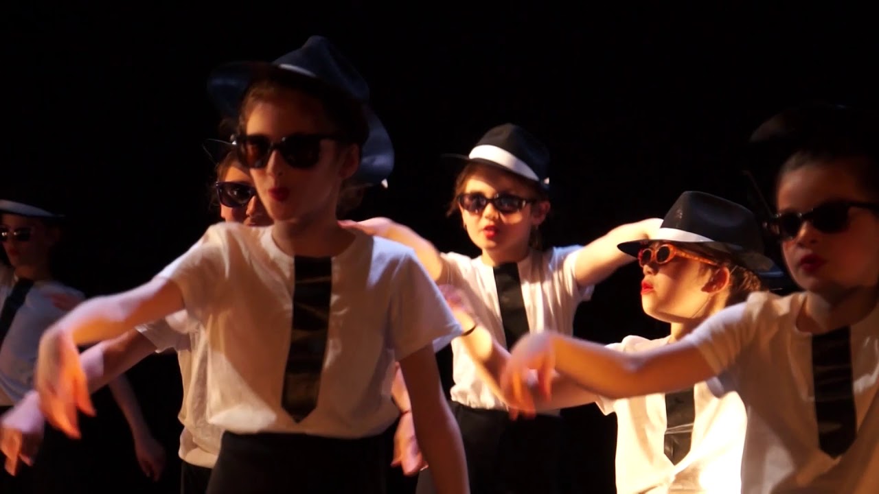 EFDC : Chorégraphie Blues Brothers - Everybody Needs Somebody