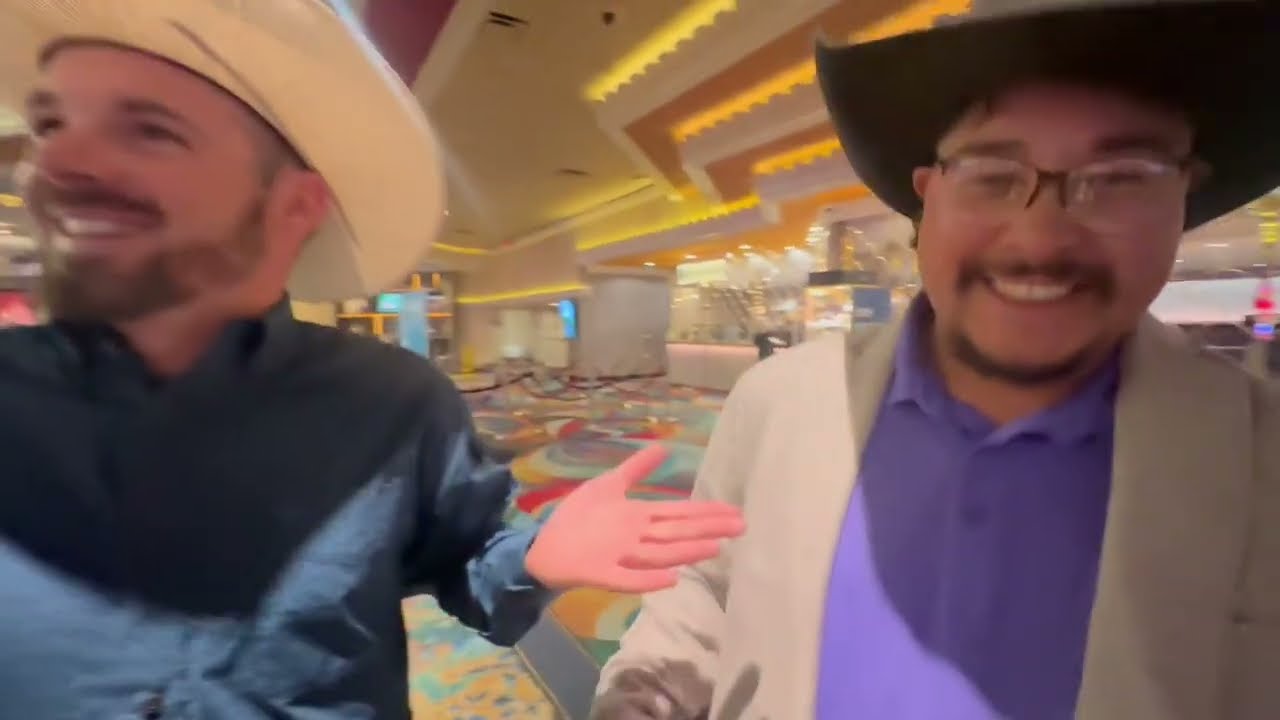 Vlog #21: Vegas Here We Come!