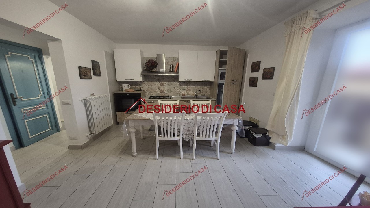 Pollina: Appartamento 65 Mq - Rif. VRA21381