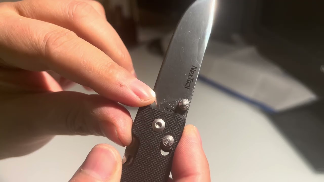 Nextool K30 review and comparison to Victorinox SAK