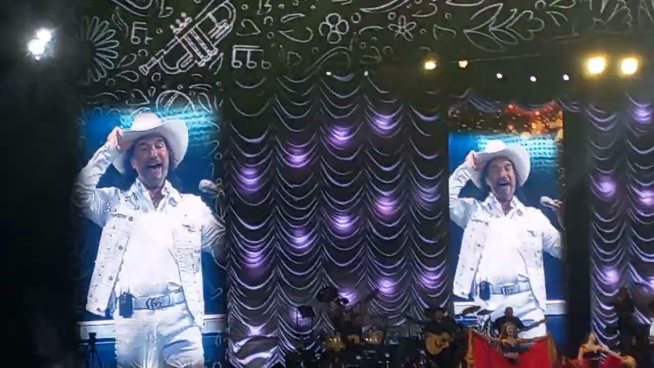marcos antonio solis en Movistar arena (de visita Buenos  Aires)