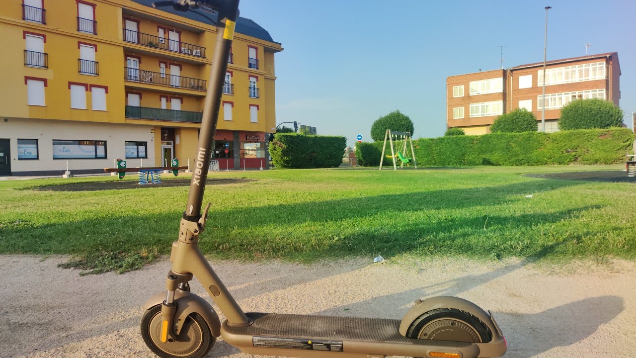 Xiaomi Electric Scooter 4 Pro Max / Самокат повышенной безопасности от Xiaomi