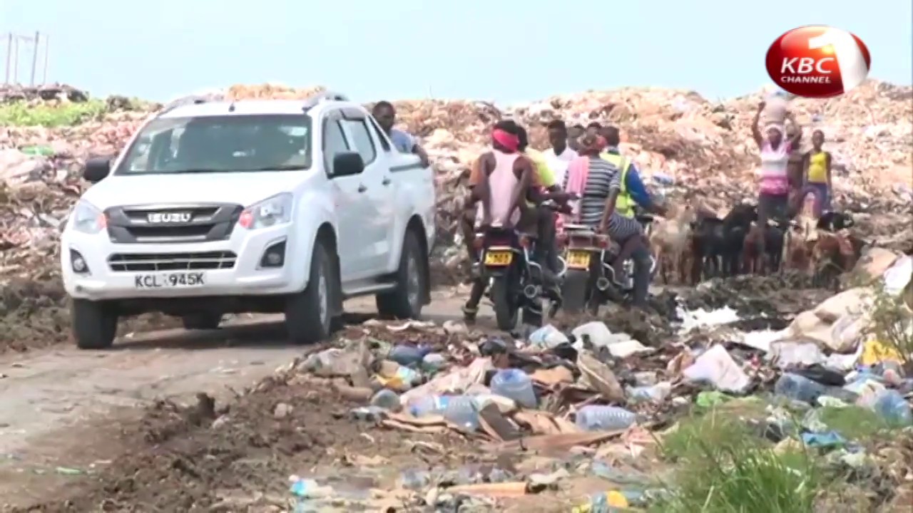 Residents of Mwakirunge protest the continued dumping of waste