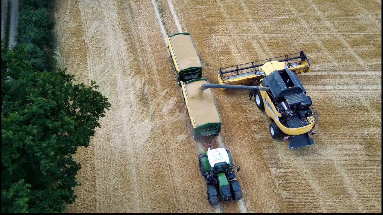 2025 Getreide Ernte New Holland CR 9070 M&auml;hdrescher Landwirtschaft Traktor