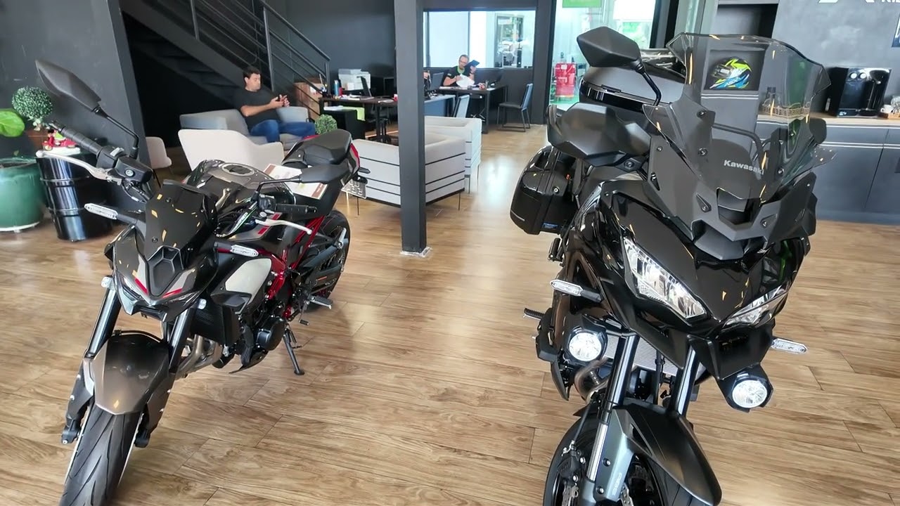 KAWASAKI VERSYS | PREÇOS DE FIM DE ANO PARA A X-300, 650 e 1000