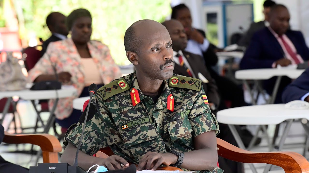 Museveni meets Gen Sabiiti Muzeyi and group at State House. “I want cars manufactured in Uganda”