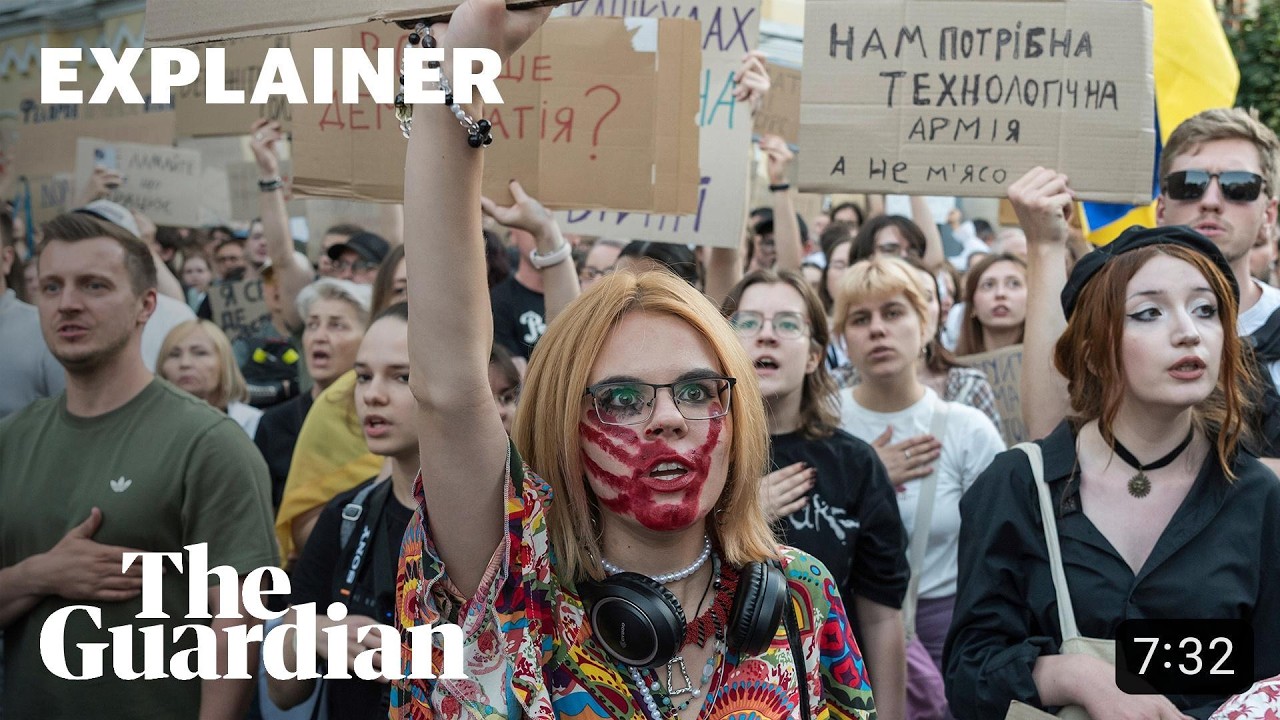 Why Ukrainians are protesting against Zelenskyy's dismissal of defence minister | Explainer