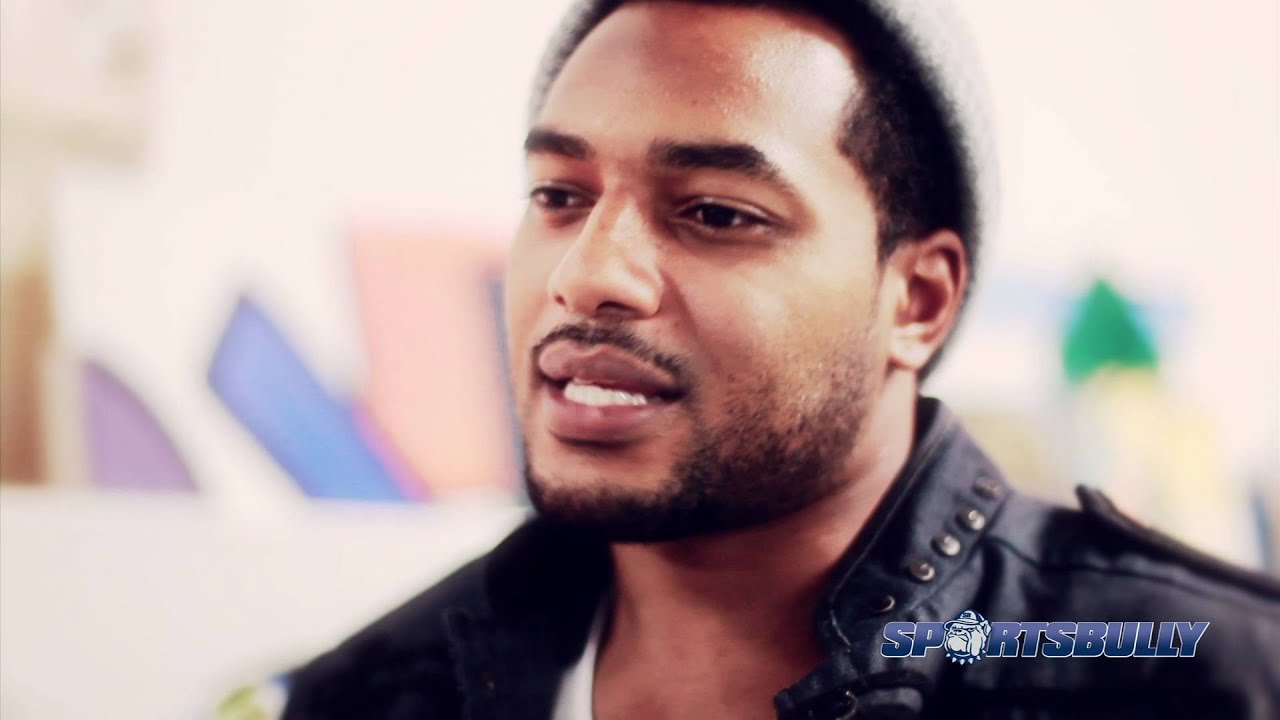 Larry Johnson Talks Relationship With Jay-Z, NFL Lockout, Rule Changes & Rocnation Artists J.Cole