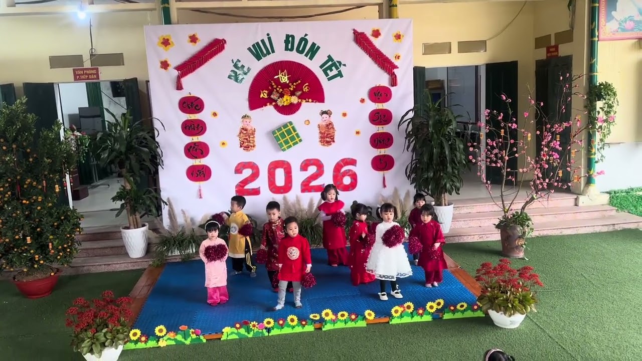 Hoạt động trải nghiệm “Bé vui đón Tết” của các bé khu Chùa -trường MNLP1