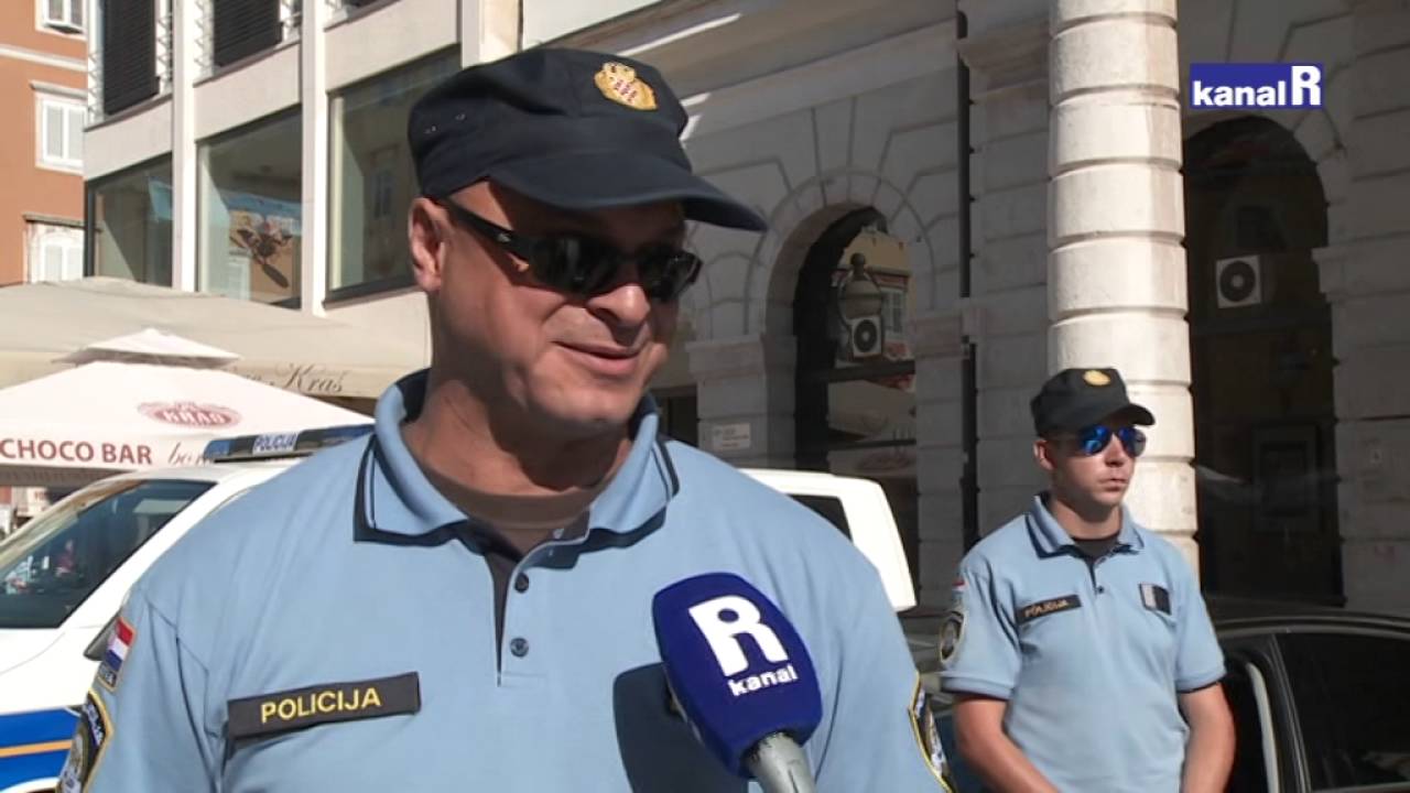 POLICIJA NA KORZU