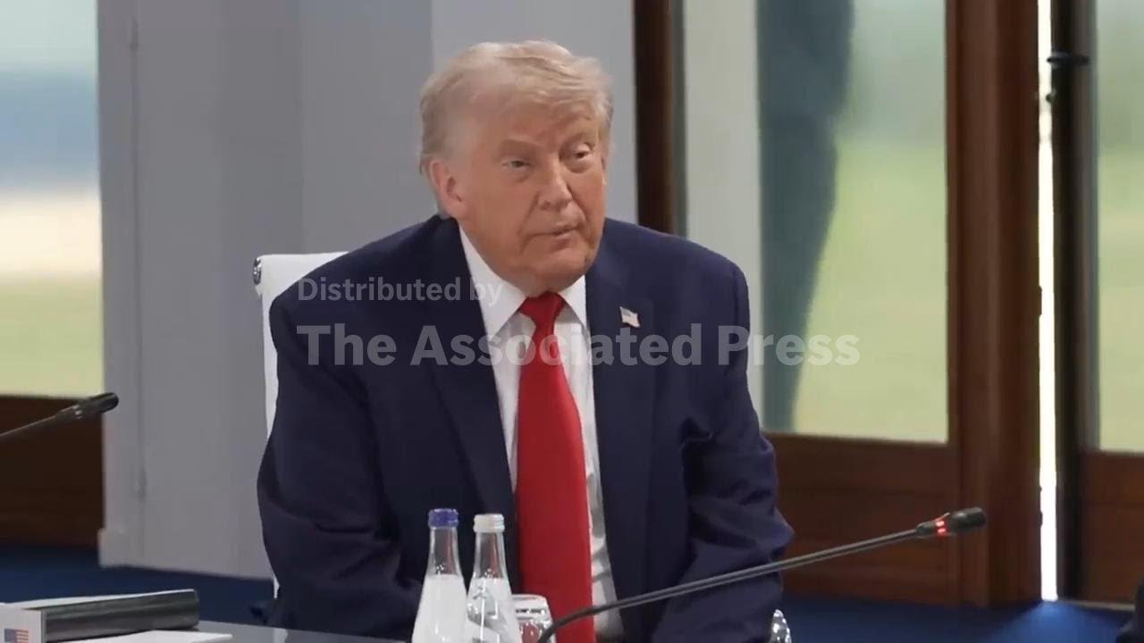 Трамп пошутил, что он &laquo;здесь главный&raquo;, по прибытии на первую встречу в заключительный день саммит...