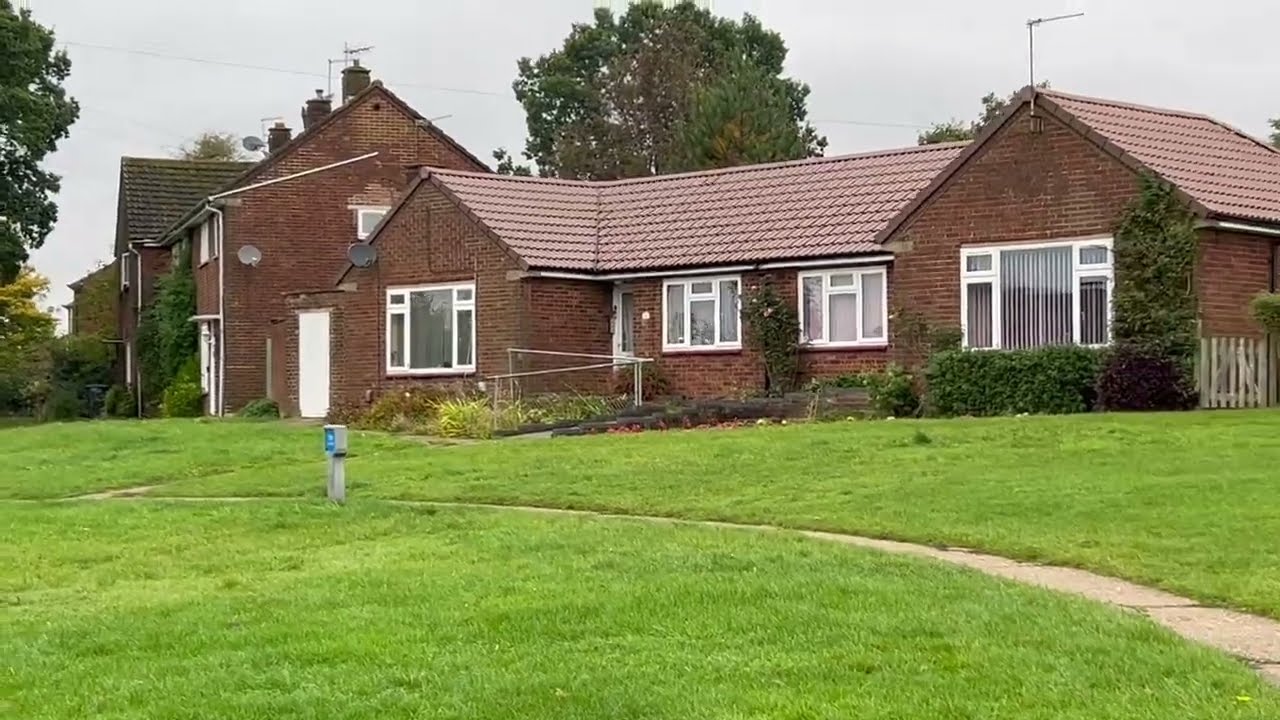 #uk  Hobbs Hill Rd, Hemel Hempstead
