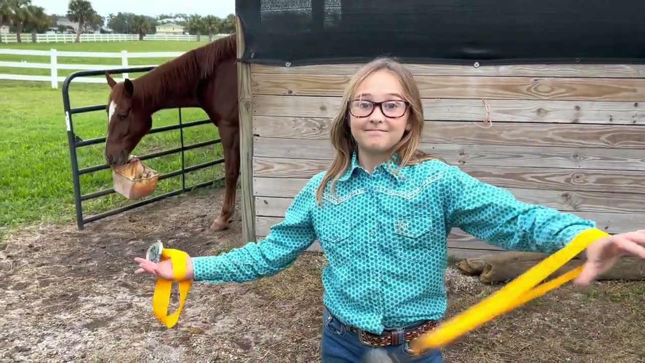 4H Horse Show and Maybrie Does Awsome
