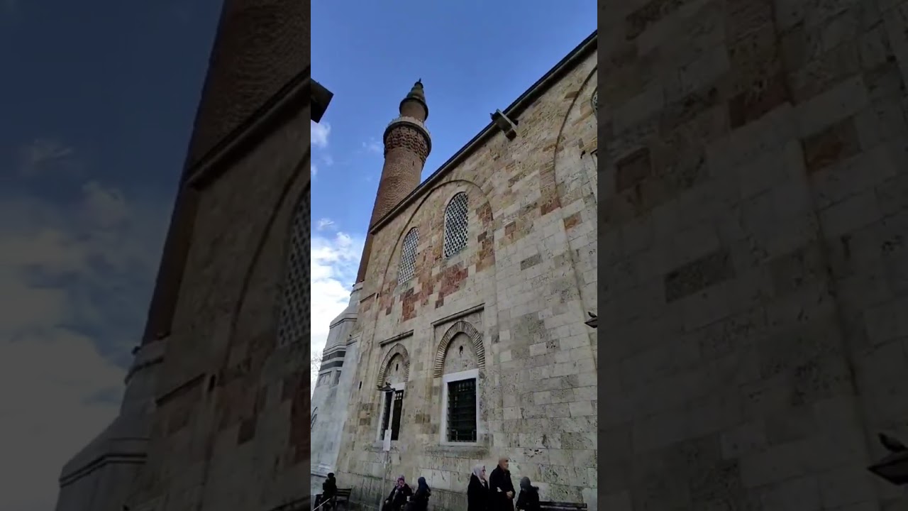 Bursa Ulu Camii Uşşak Ezan - Mustafa Alphayta
