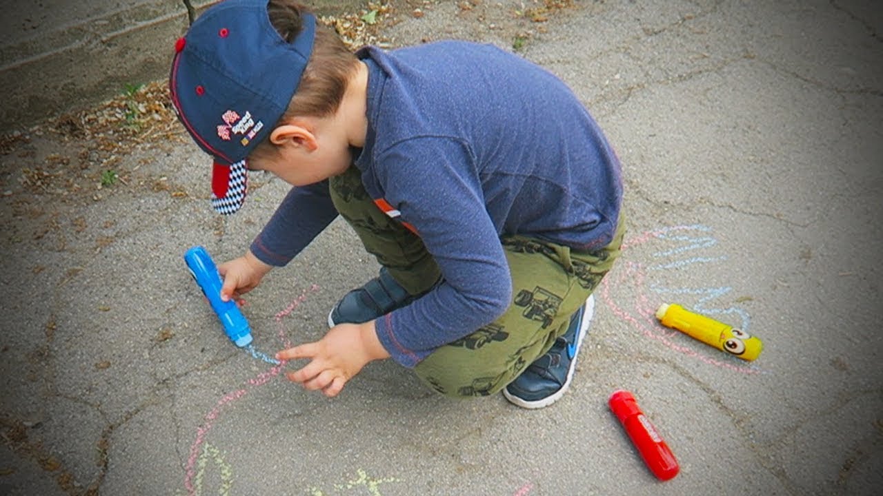 Ghici ce am Desenat | Mamica si Alex Challenge in Parc