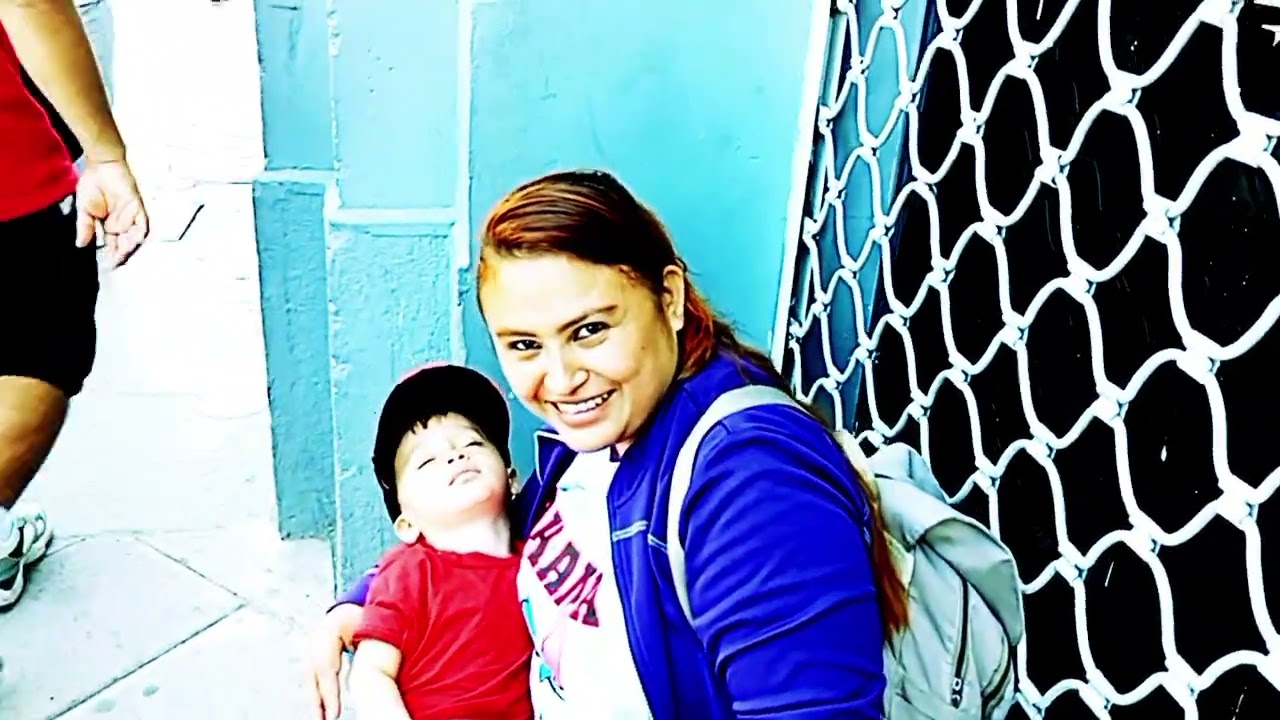 ALEXITO Paseando en el Centro Histórico de San Salvador 🏛️🇸🇻 | Día en Familia