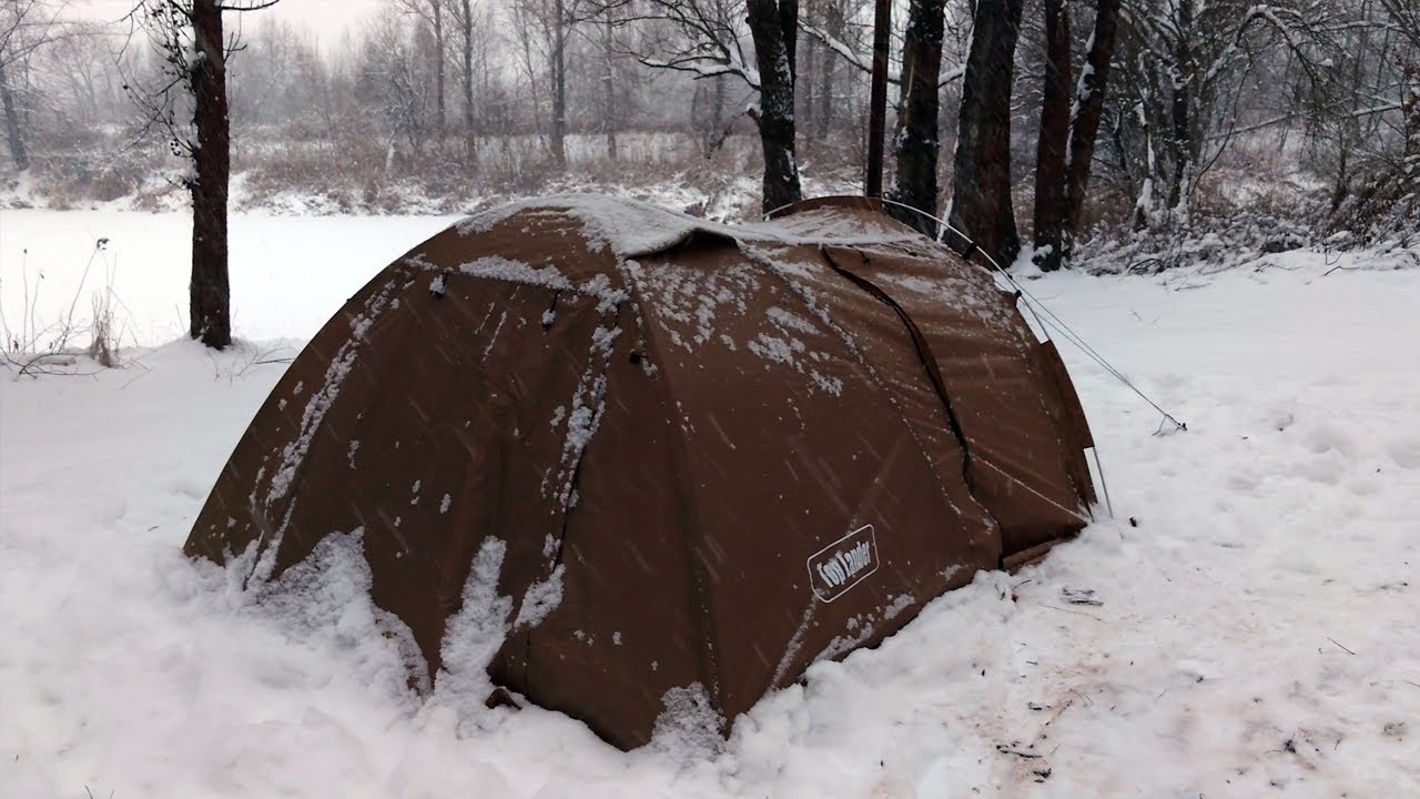 Ніч у зимовій палатці з пічкою ❄️ Перший досвід і зимова рибалка
