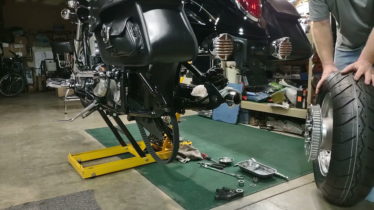 Как установить заднее колесо на Kawasaki Vulcan Custom 900 2007 года и новее