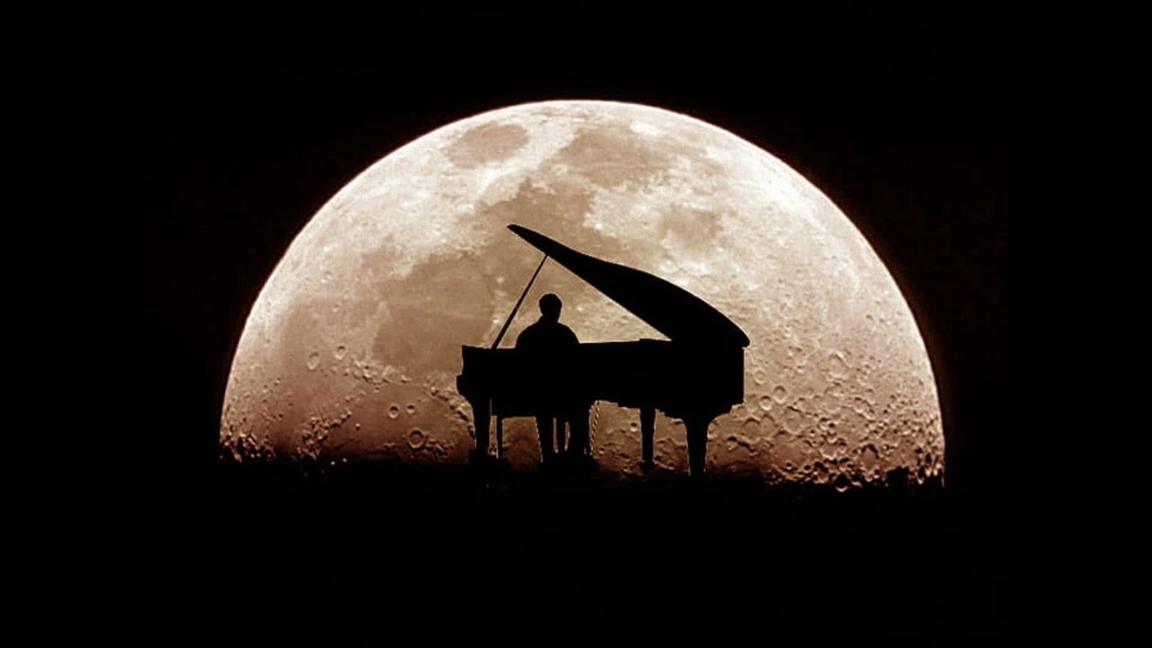 Silent moon 