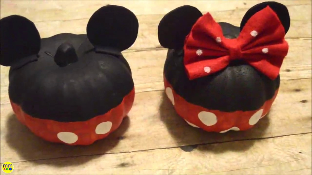 31 Days of Halloween: Day 2 - Mickey and Minnie Mouse Pumpkins