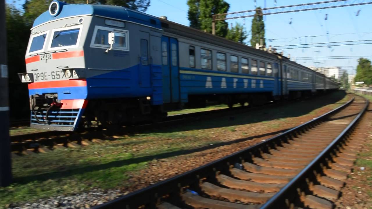 Електропоїзд ЕР9Є-657 
