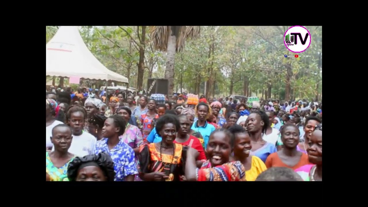 THE LATE RWOT APETE II BURIAL 