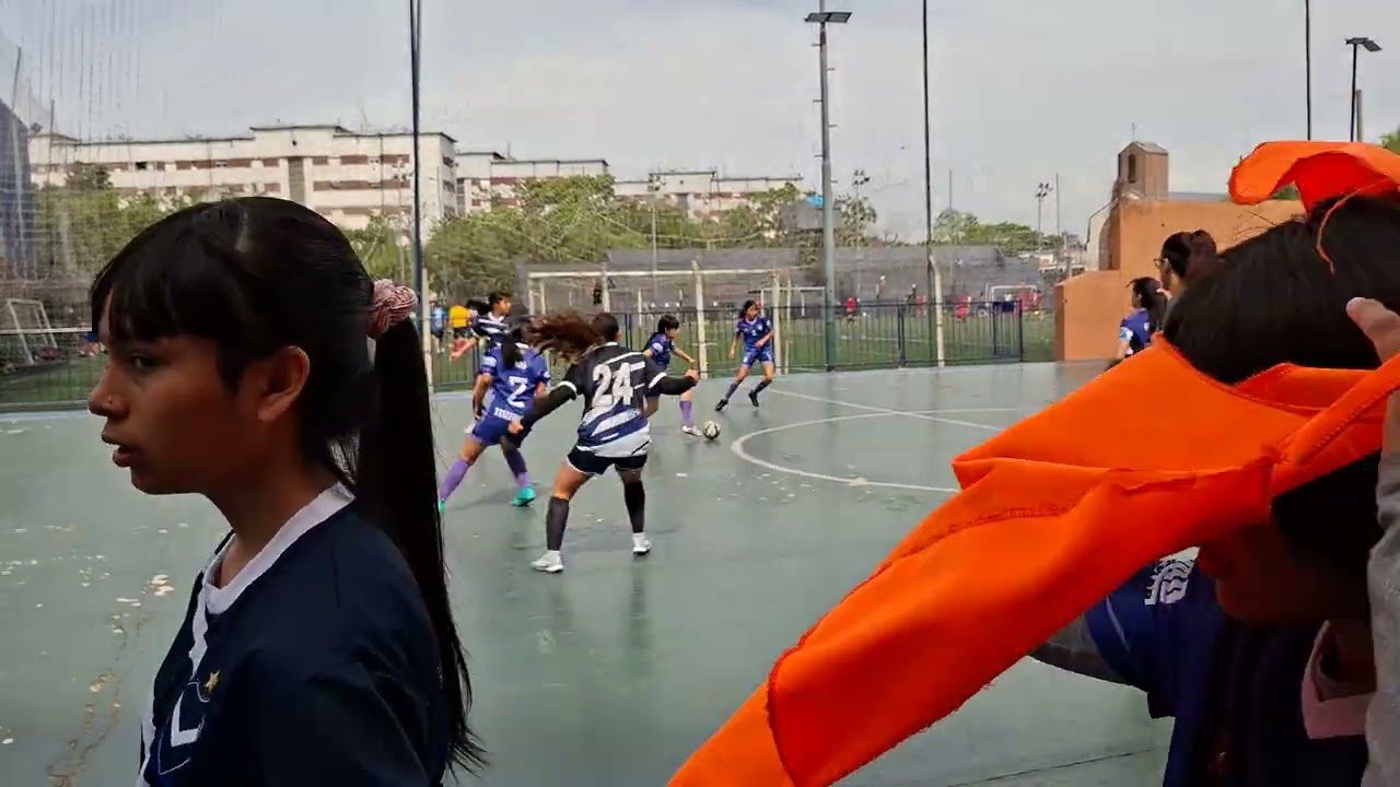 Talleres del Bajo Flores Femenino vs Club Alvear Femenino  categoría 2011 - 2012